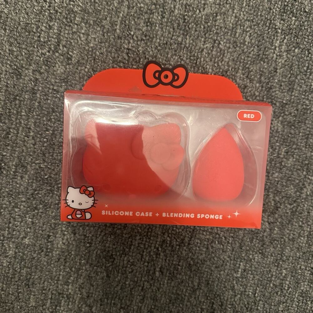 Brand New Impressions For Hello Kitty Silicone Makeup Case + Beauty Blender